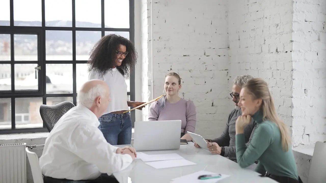 Radiografía de satisfacción laboral: Perú, Uruguay y Panamá completan el top 5 de la región