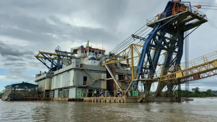 Mineros aumentó 14 % su producción de oro en el tercer trimestre de 2026