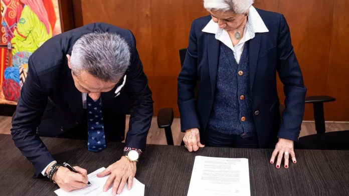 ANI y Mineducación firman acuerdo de $887.000 millones para 13 colegios en Soacha y Cali