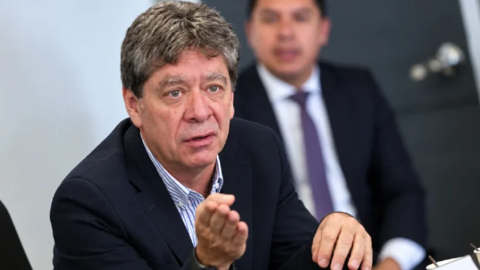 Bruce Mac Máster renuncia a la presidencia de la ANDI tras 13 años