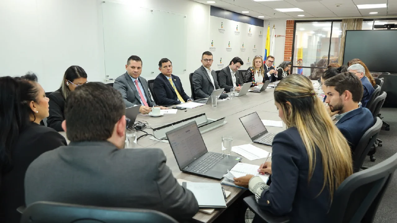 Vigilancia estricta al sector eléctrico por efectos de El Niño en Colombia