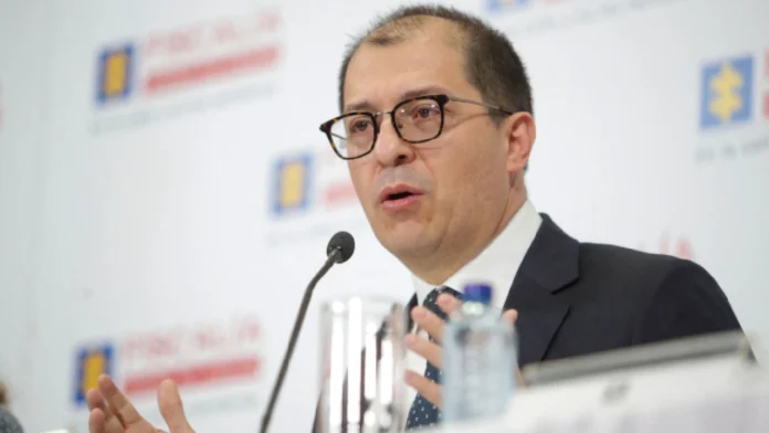 Francisco Barbosa emprende acciones legales por seguimientos e inteligencia ilegal