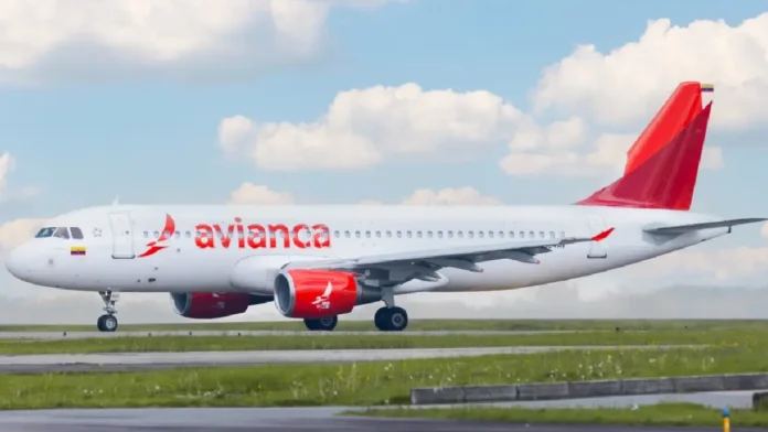 Susto en el aire: vuelo Medellín-Nueva York de Avianca aterriza de emergencia en Miami