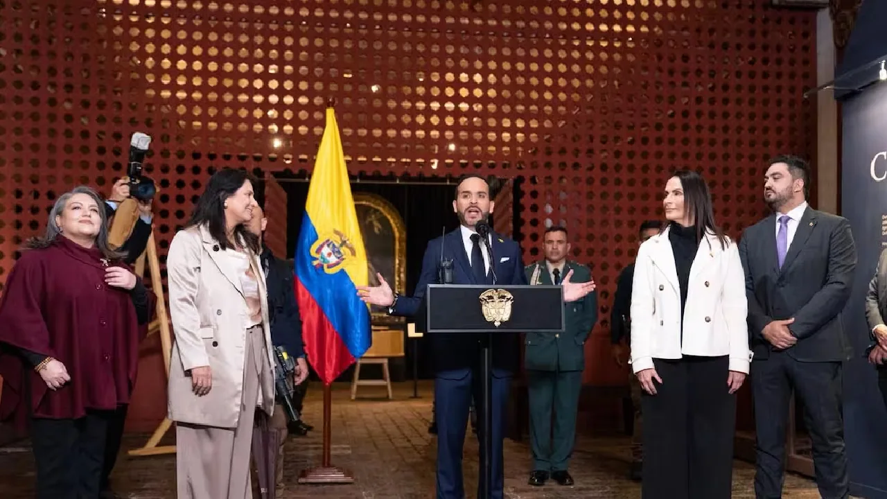 Abelardo De La Espriella renombrará el Ministerio de Cultura y retirará placas del M-19