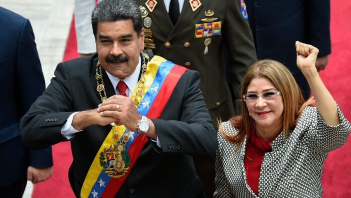 Nicolás Maduro es acusado de represión y tortura junto con su esposa Cilia Flores