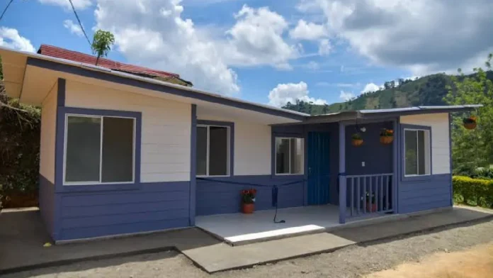 'Adopta un Hogar' construirá 100 viviendas para familias afectadas en Caldas