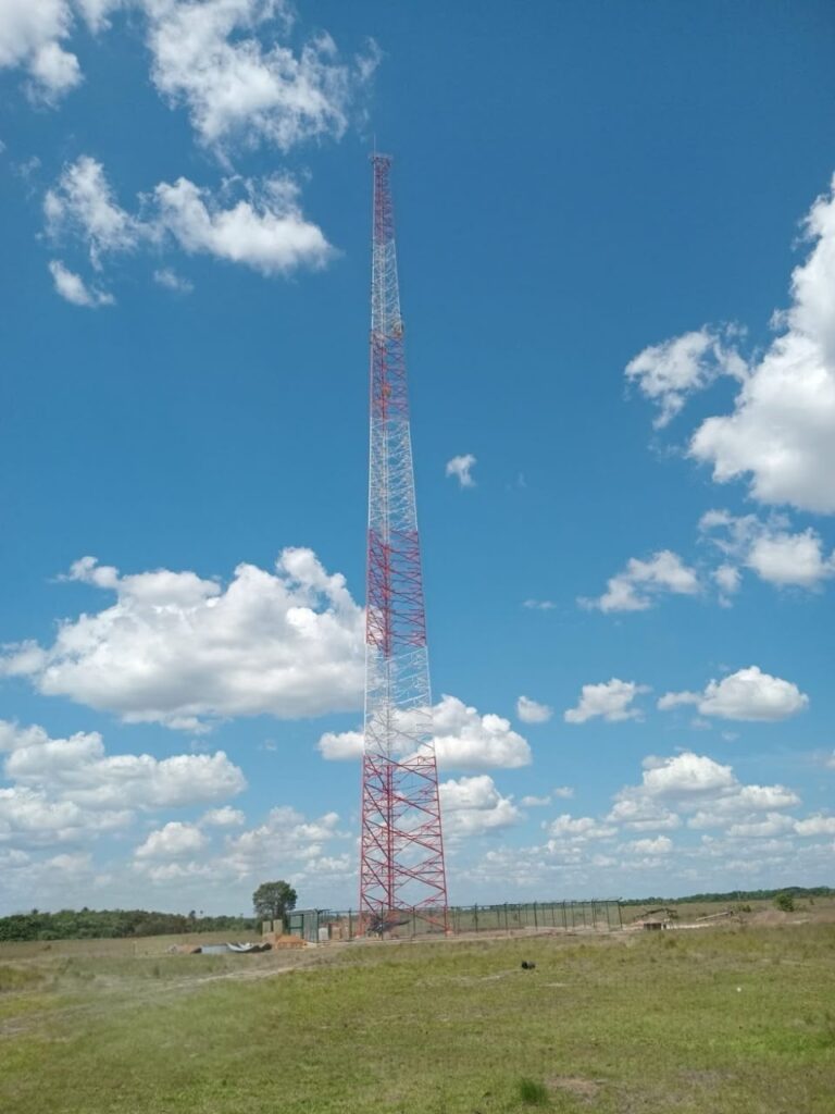 Claro construyó red troncal de microondas para mejor la conectividad en Puerto Carreño