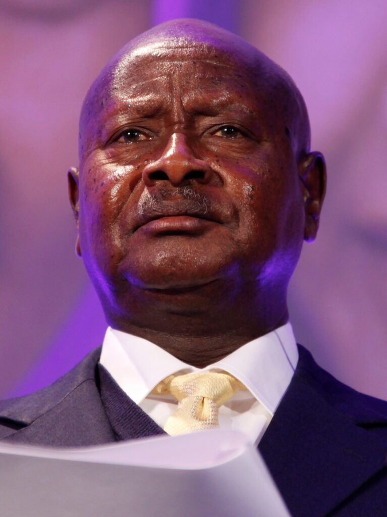 Yoweri Museveni presidente de Uganda